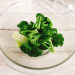 ブロッコリーをレンジで加熱する方法とおすすめレシピ3選