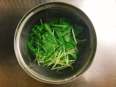 お湯につけた水菜