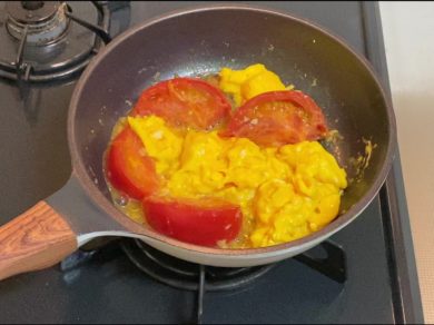 トマトと卵のふわとろ中華炒め